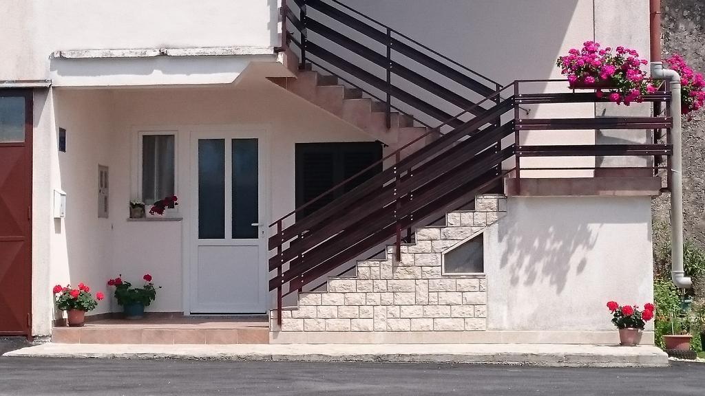 Apartment Toncic Benazici Εξωτερικό φωτογραφία